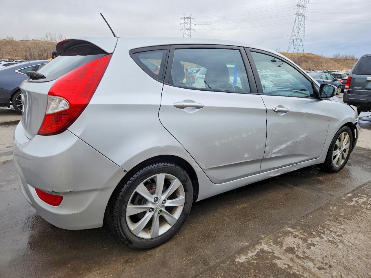 2012 Hyundai Accent Se - Фото 3