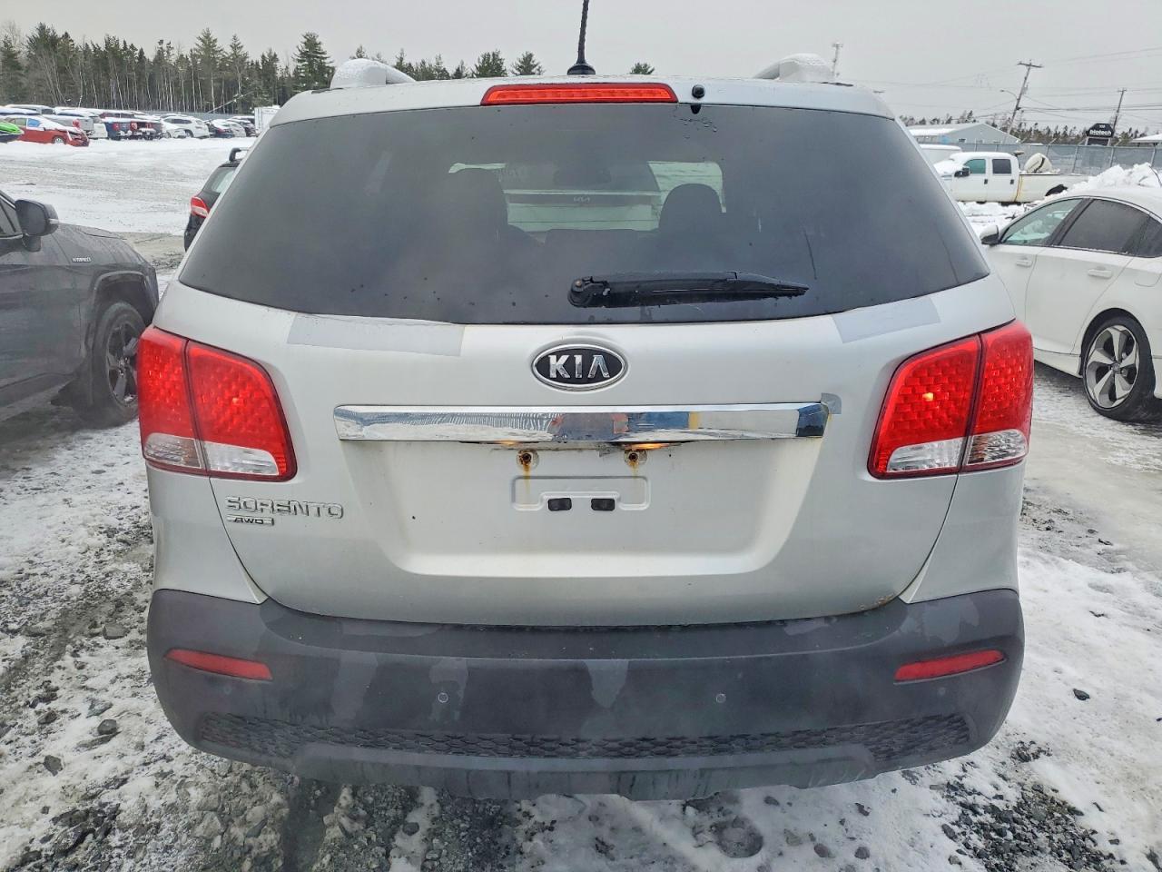 2013 Kia Sorento Lx - Image 6