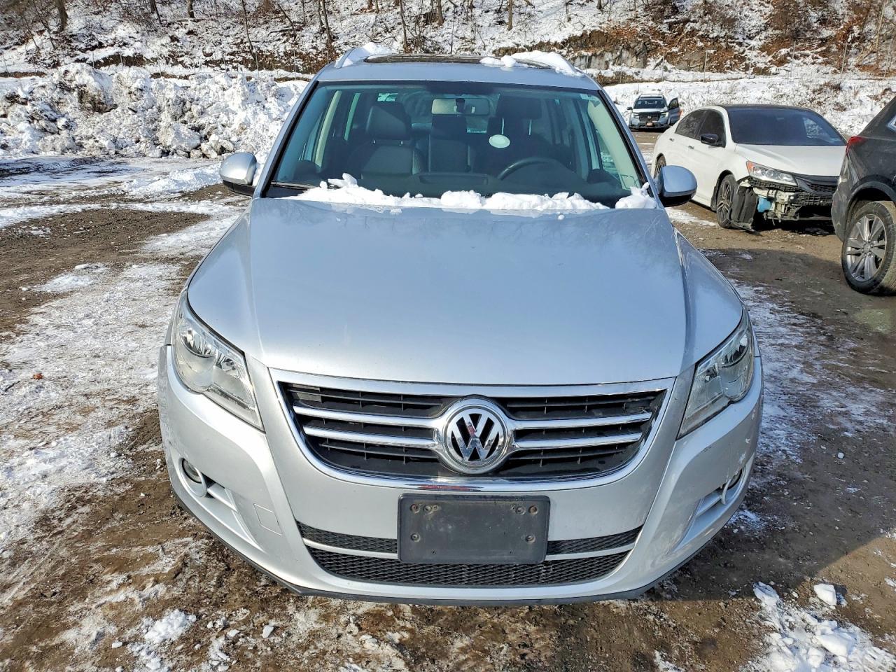 2011 Volkswagen Tiguan S - Фото 5