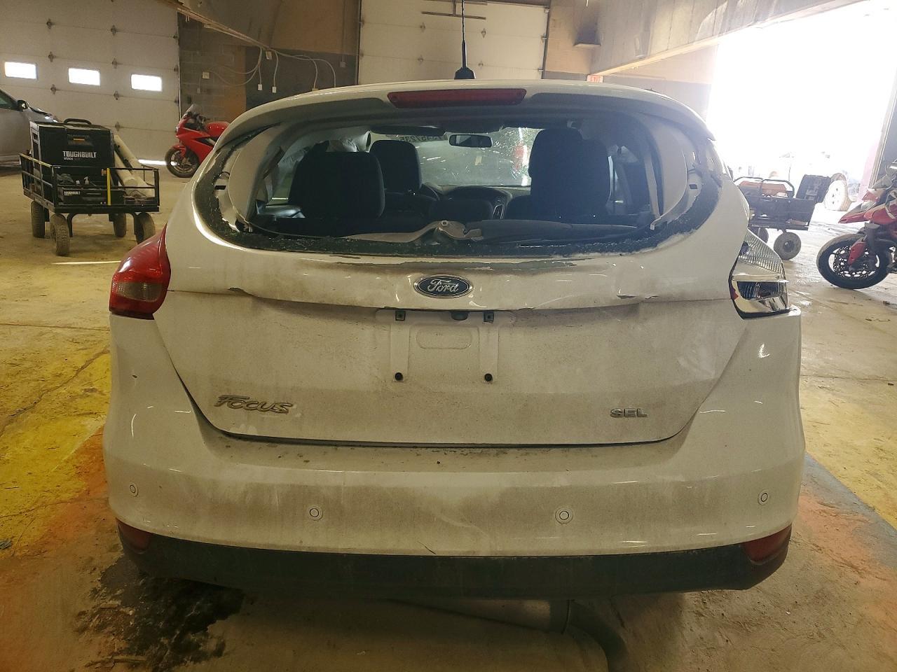 2017 Ford Focus Sel - Image 6