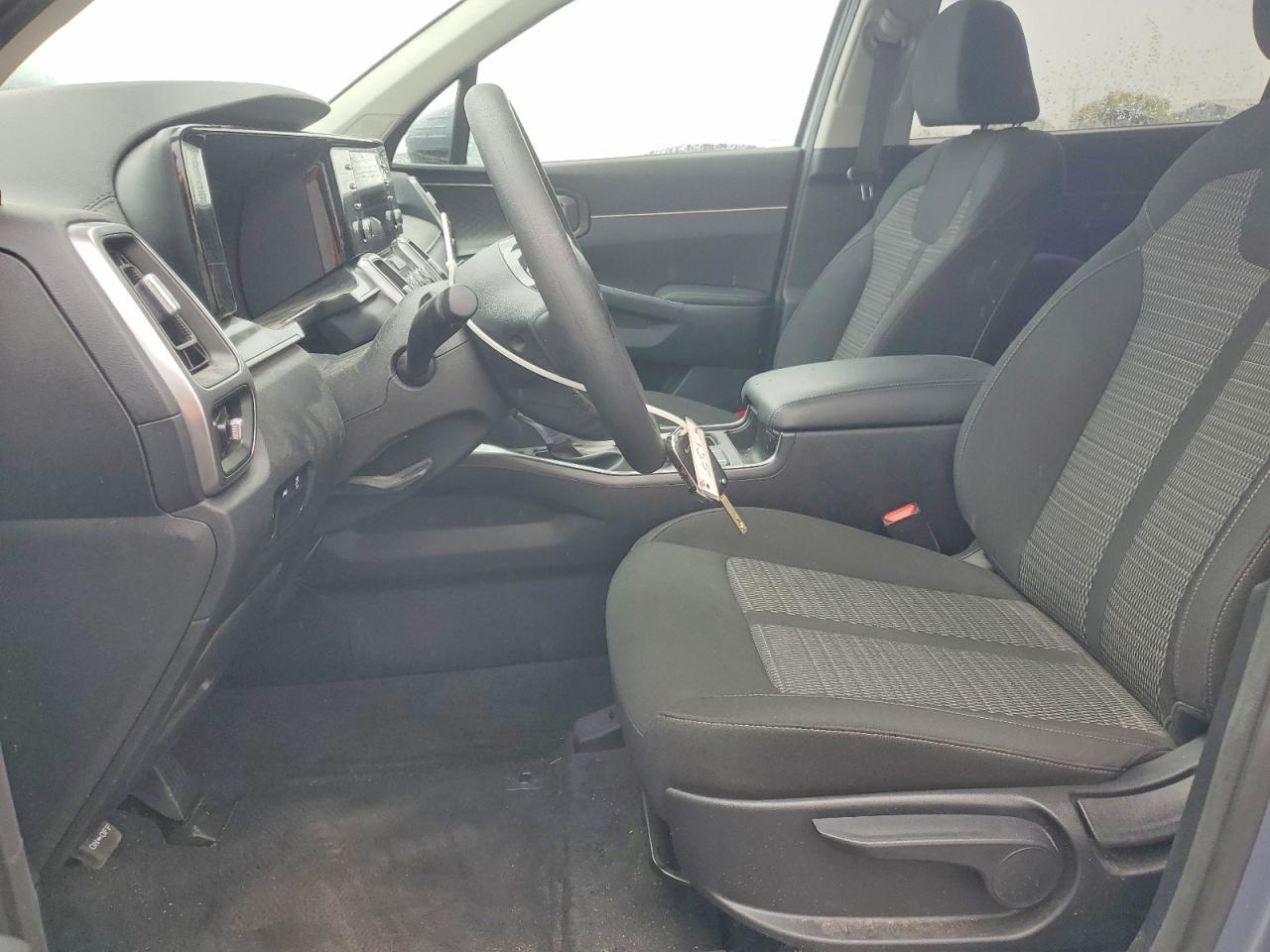 2023 Kia Sorento Lx - Image 7