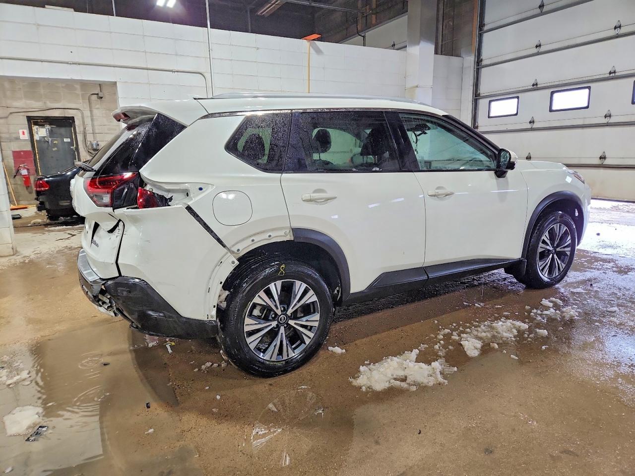 2021 Niss Rogue Sv - Image 3