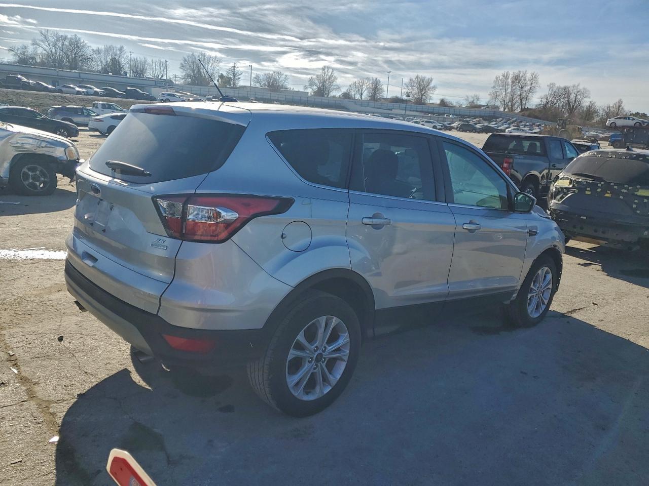 2017 Ford Escape Se - Image 3
