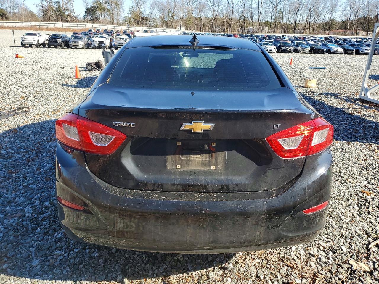 2017 Chevrolet Cruze Lt - Image 6