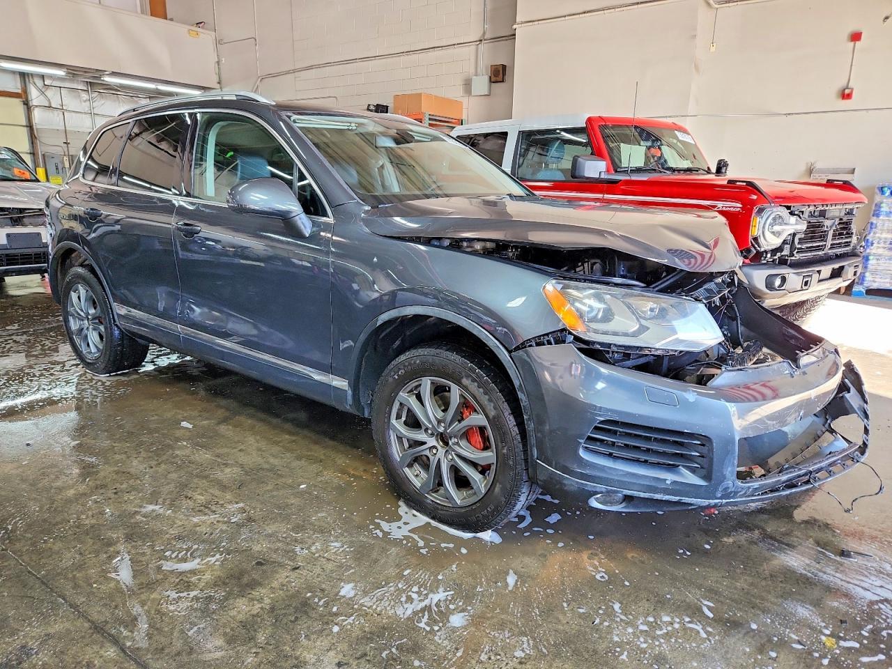 2011 Volkswagen Touareg V6 - Фото 4