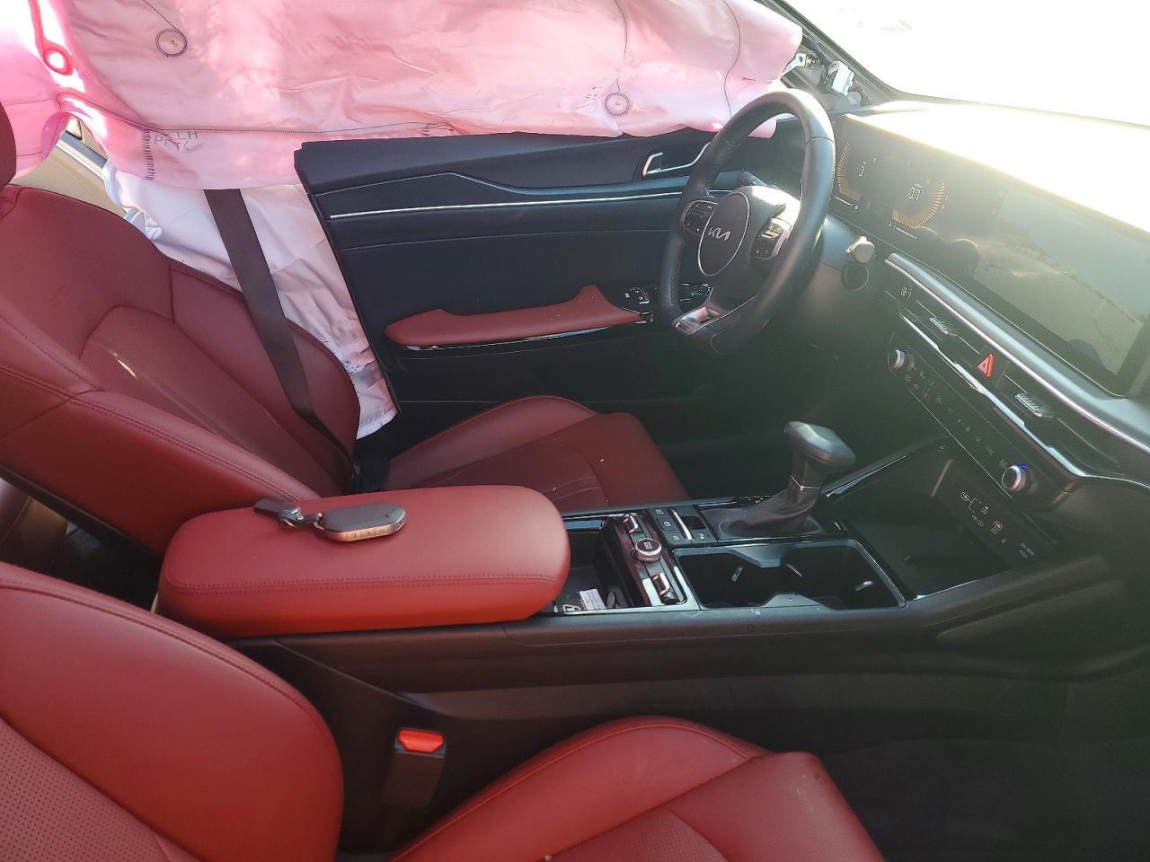 2025 Kia K5 Gt Line - Image 7