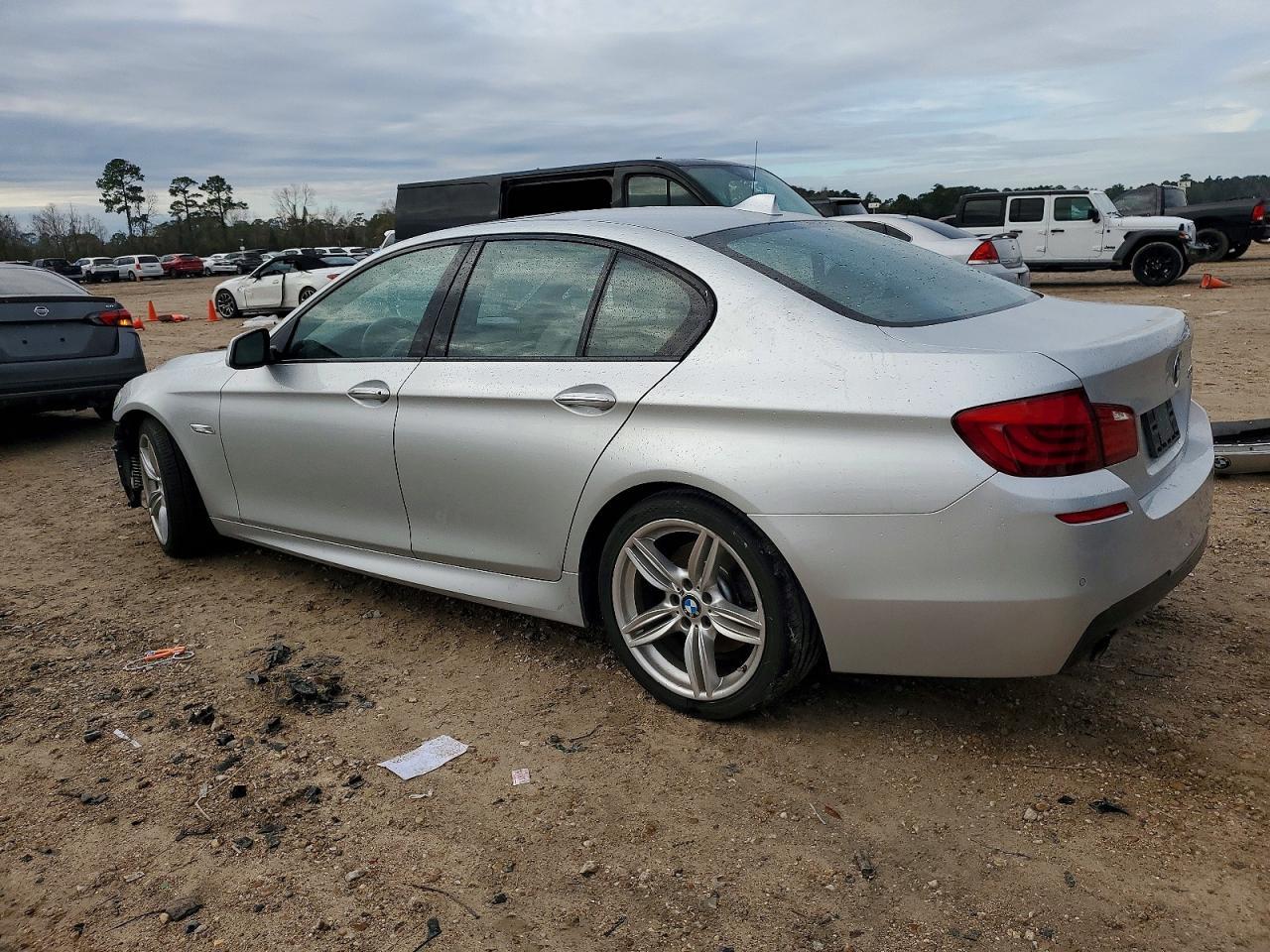 2013 BMW 535 I - Фото 2