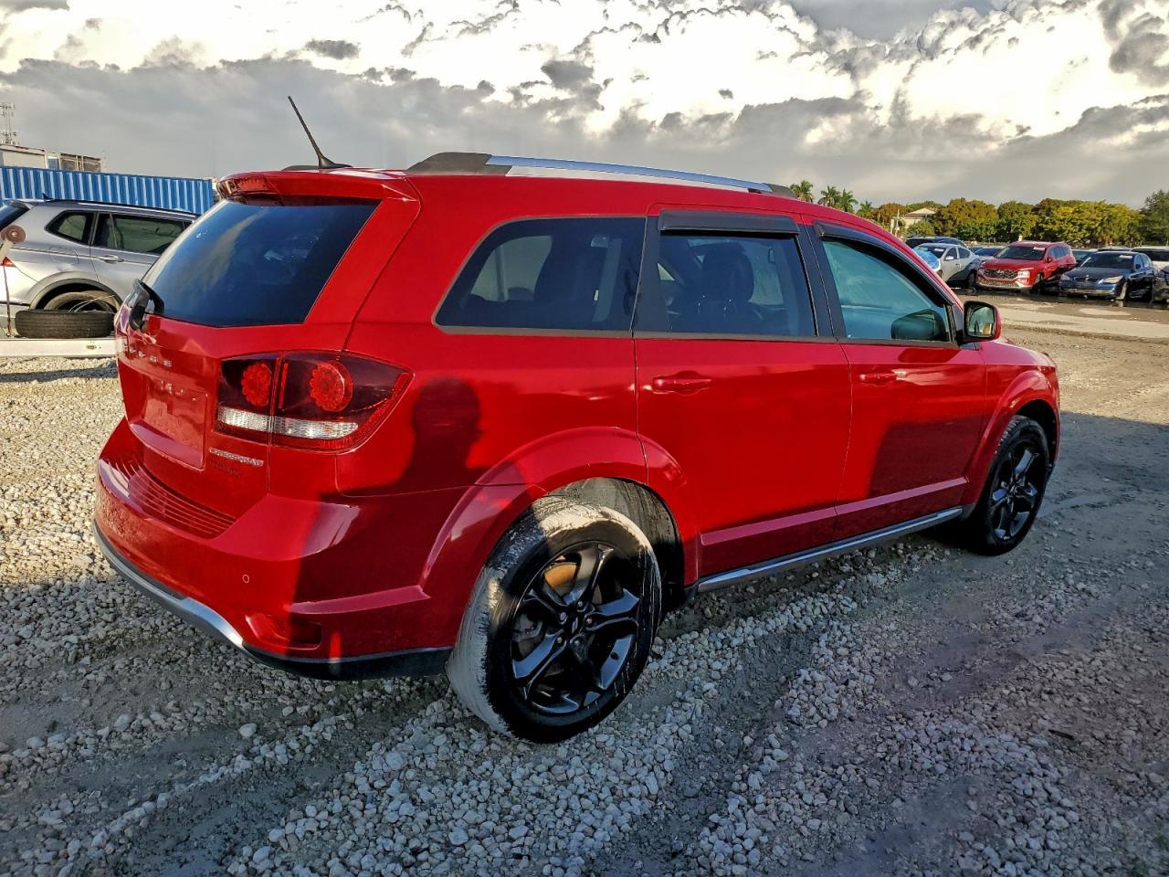 2018 Dodge Journey Crossroad - Фото 3