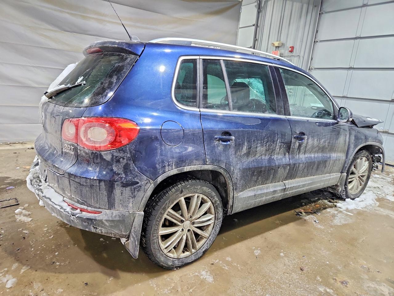 2011 Volkswagen Tiguan S - Фото 3