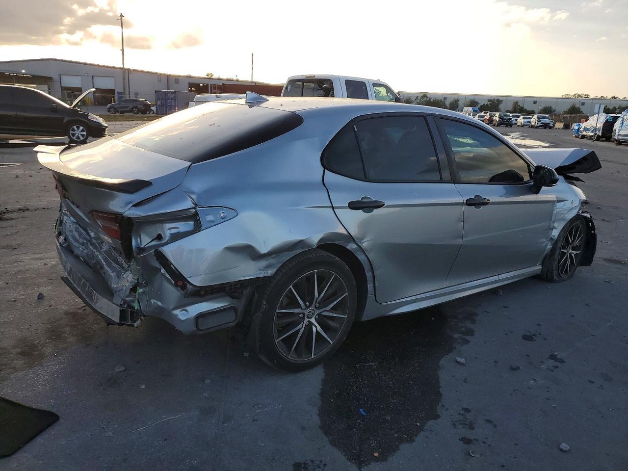 2023 Toyota Camry Se Night Shade - Фото 3