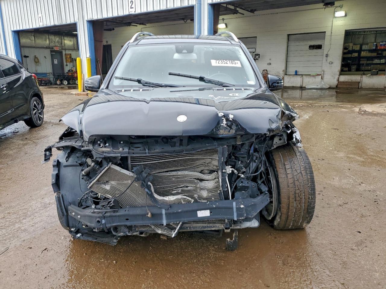 2015 Mercedes-Benz Gl 550 4Matic - Image 5