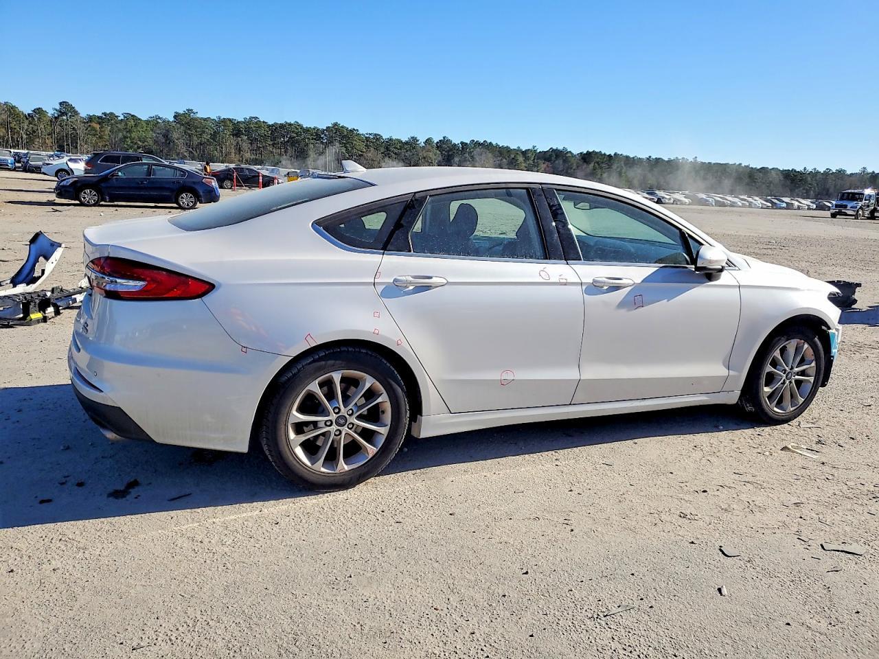 2020 Ford Fusion Se - Фото 3