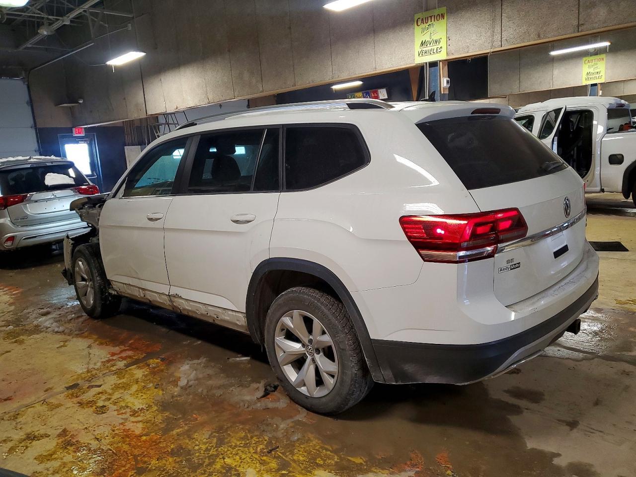 2018 Volkswagen Atlas Se - Фото 2