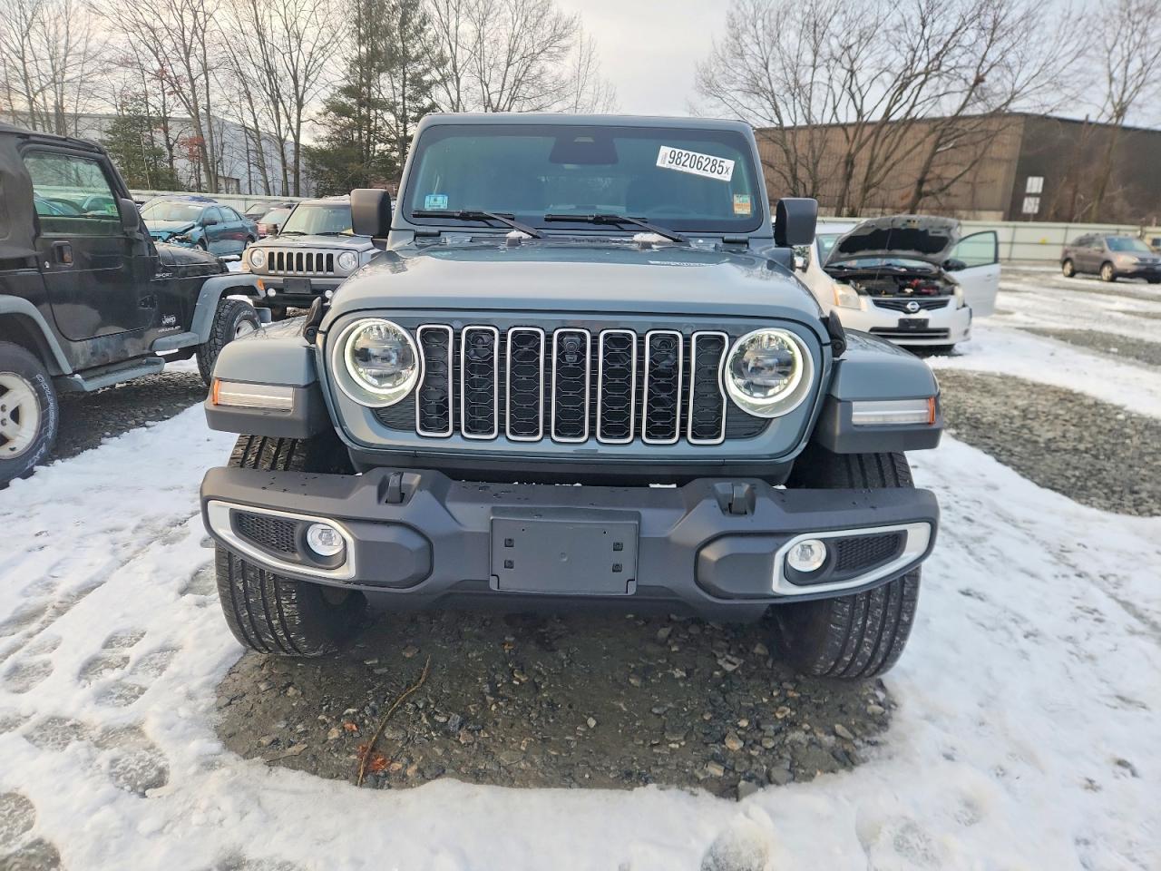 2025 Jeep Wrangler Sahara 4Xe - Image 5