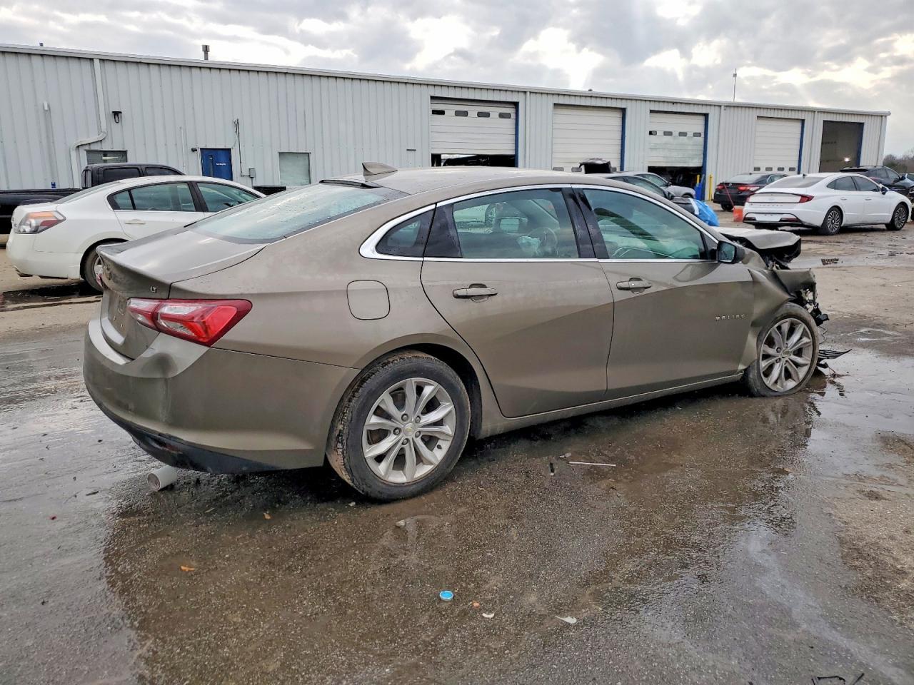 2020 Chevrolet Malibu Lt - Фото 3