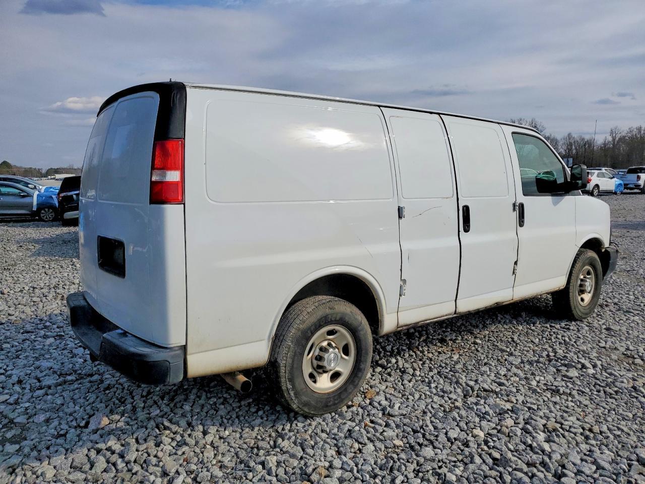 2019 Chevrolet Express 2500 Utility / Service Van - Фото 4