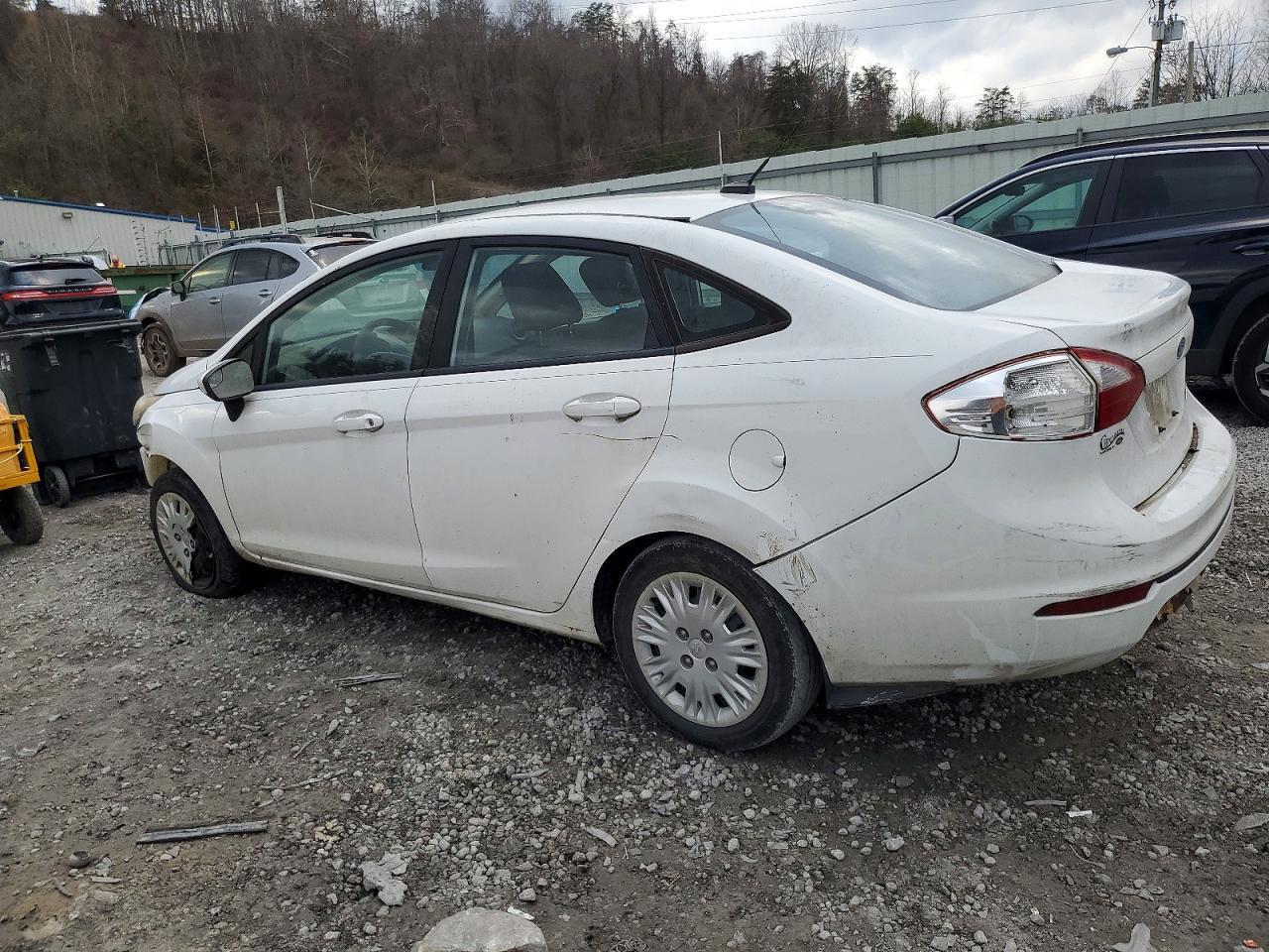 2015 Ford Fiesta S - Image 2