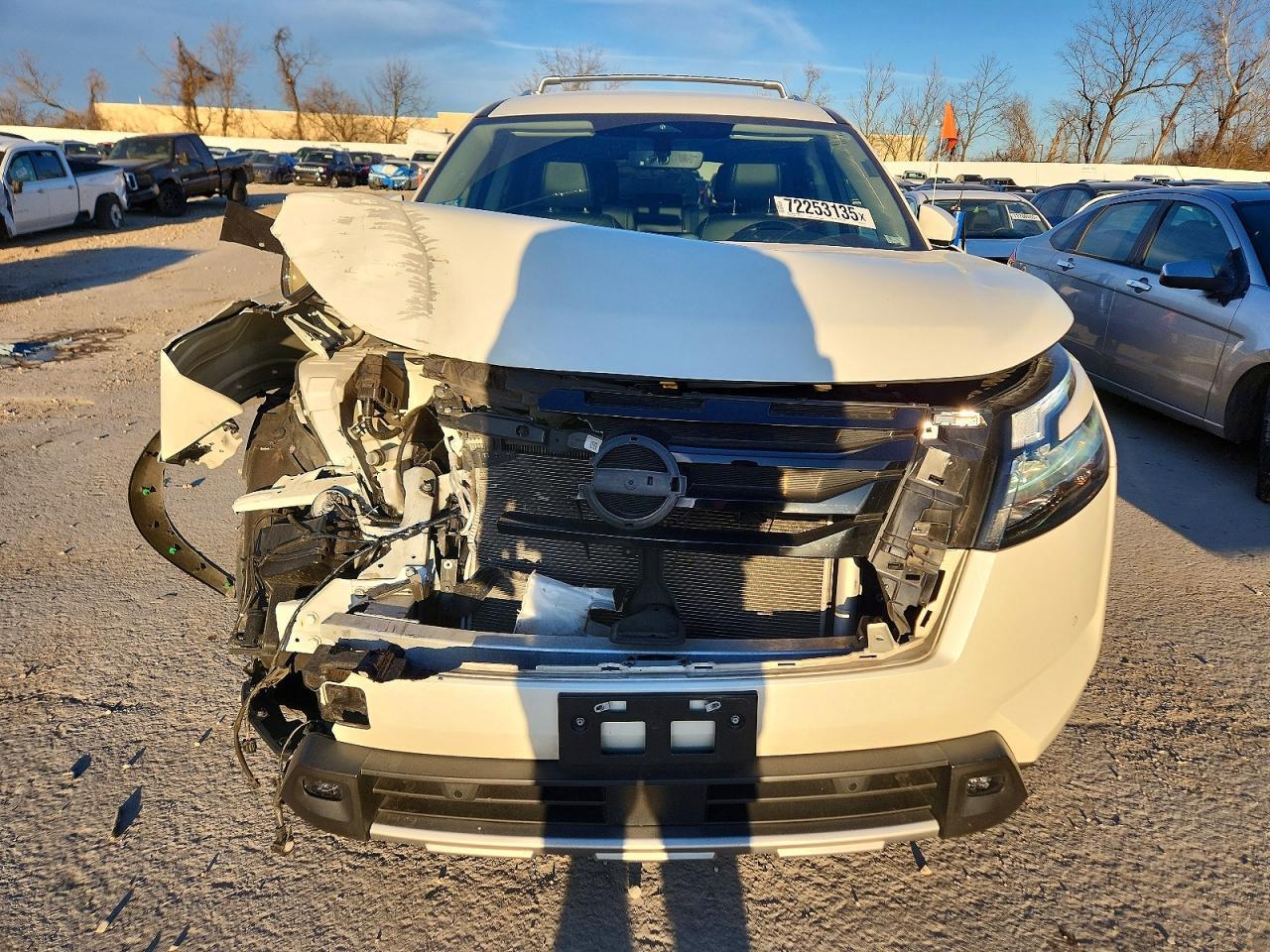 2023 Nissan Pathfinder Sl - Фото 5