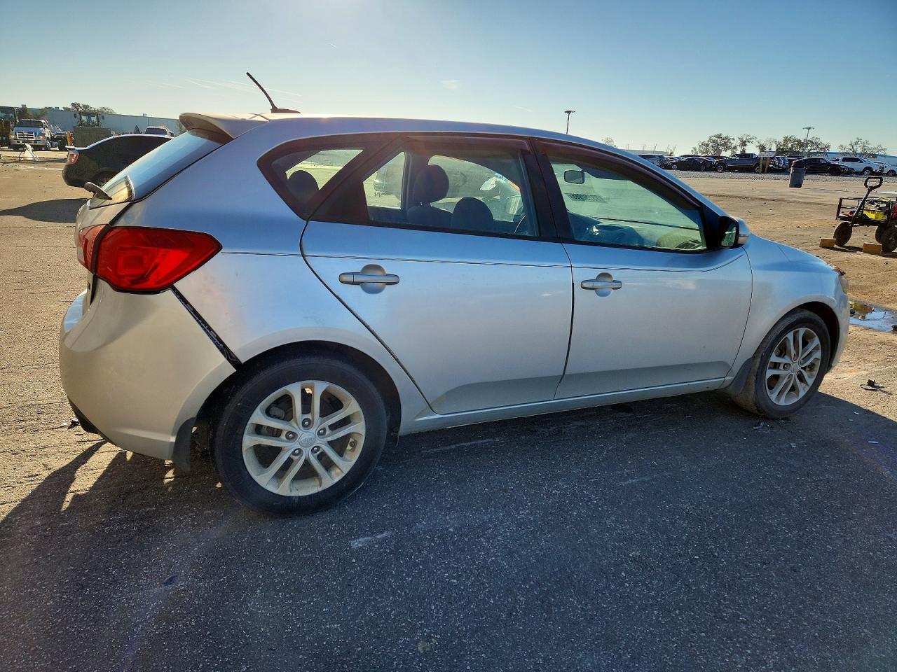 2011 Kia Forte Ex - Фото 3