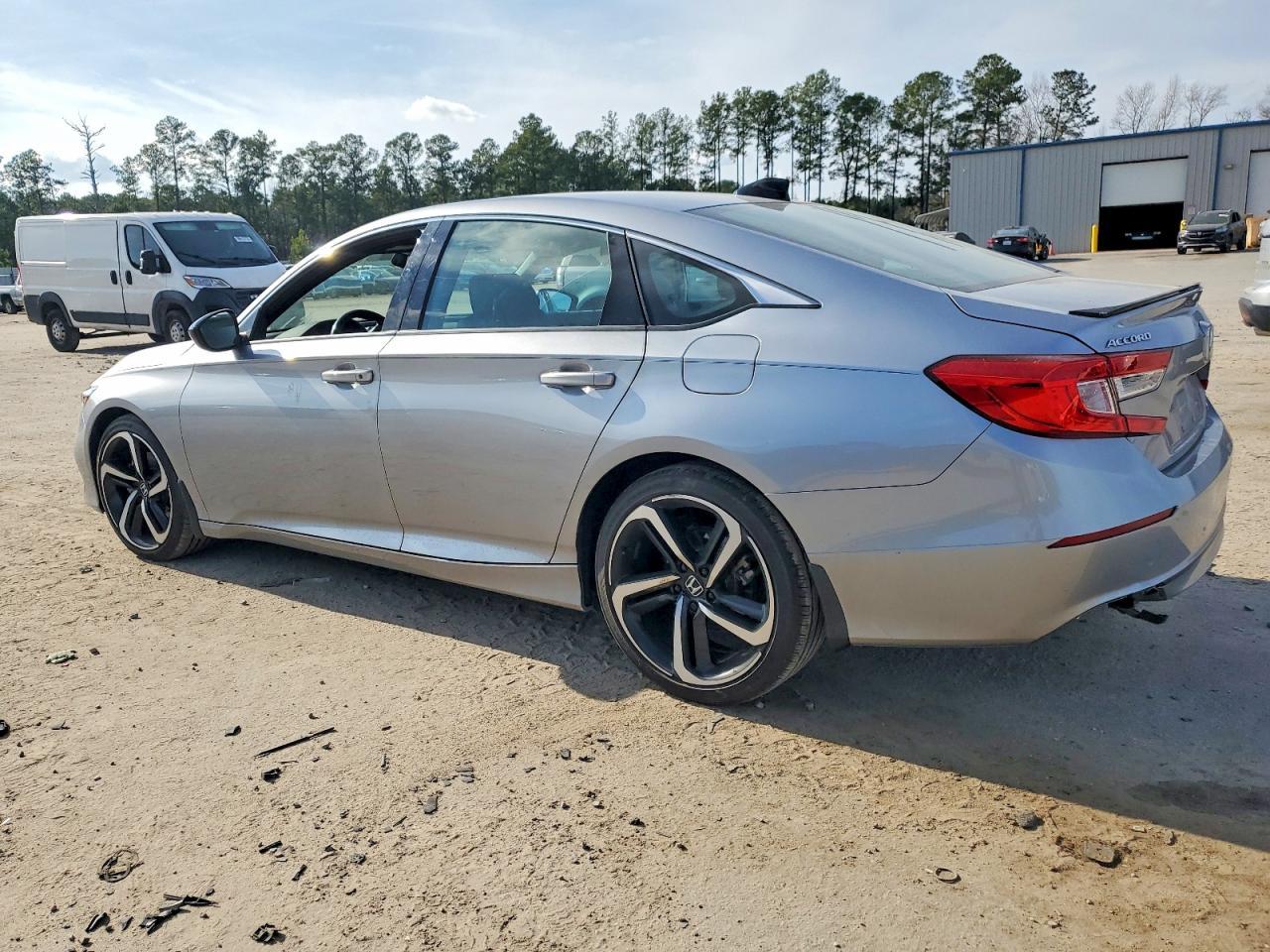 2022 Honda Accord Sport - Фото 2