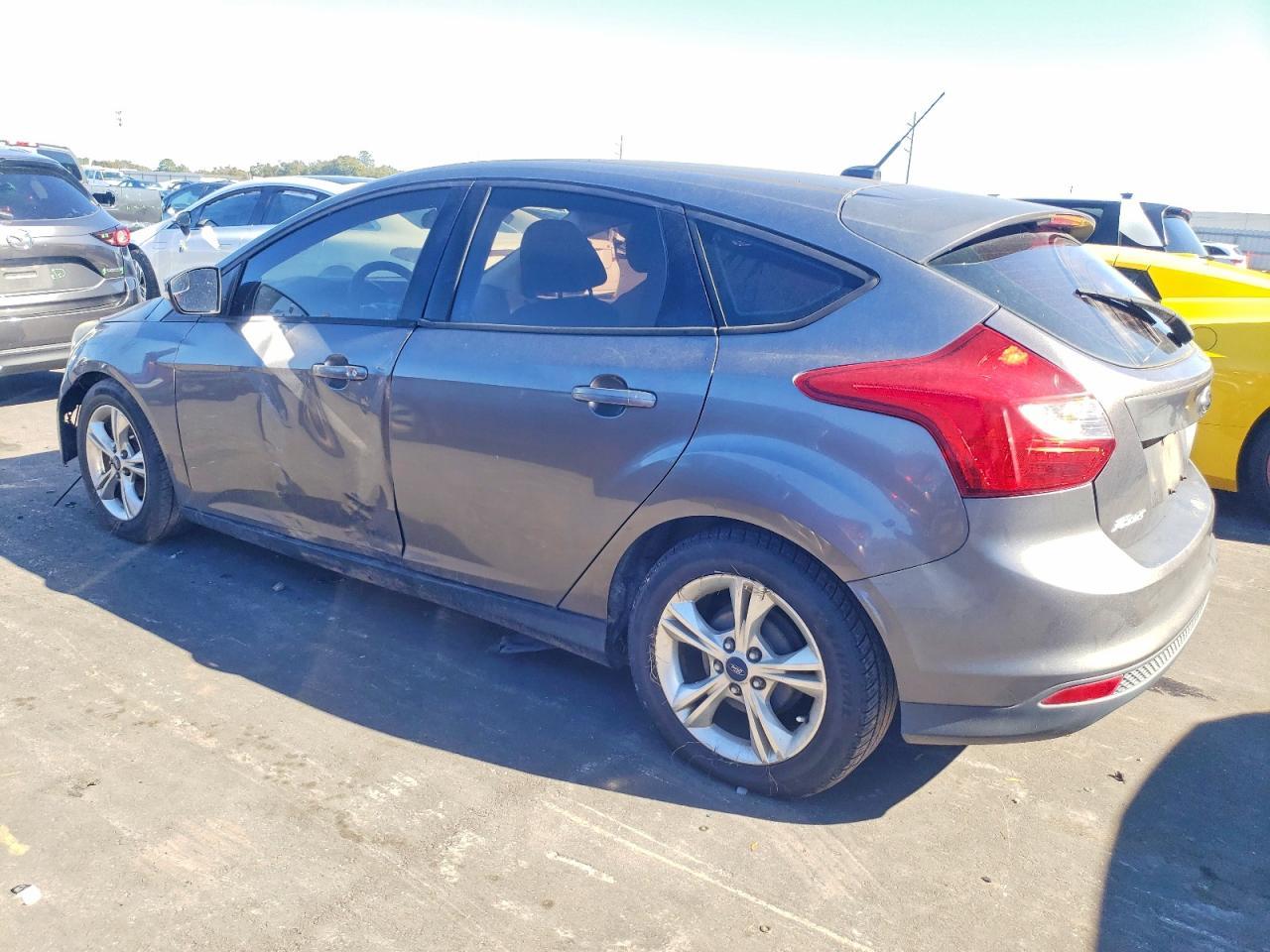 2014 Ford Focus Se - Image 2