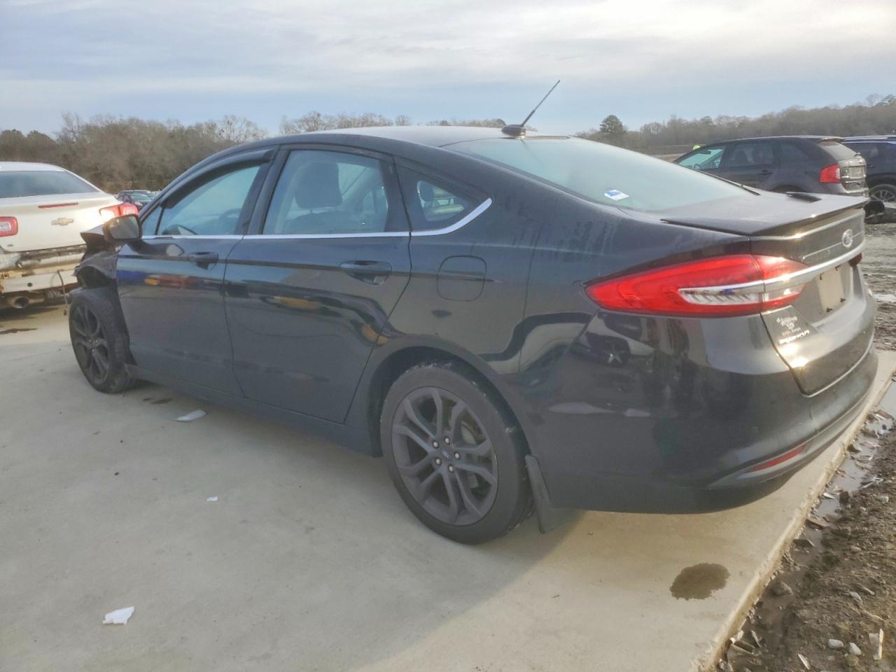 2018 Ford Fusion Se - Фото 2