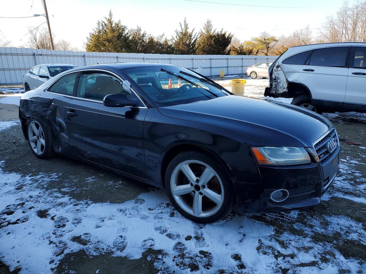 2010 Audi A5 Premium Plus - Фото 4