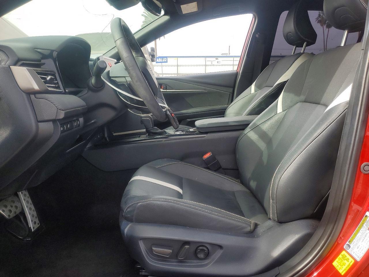 2025 Toyota Camry Se - Фото 7