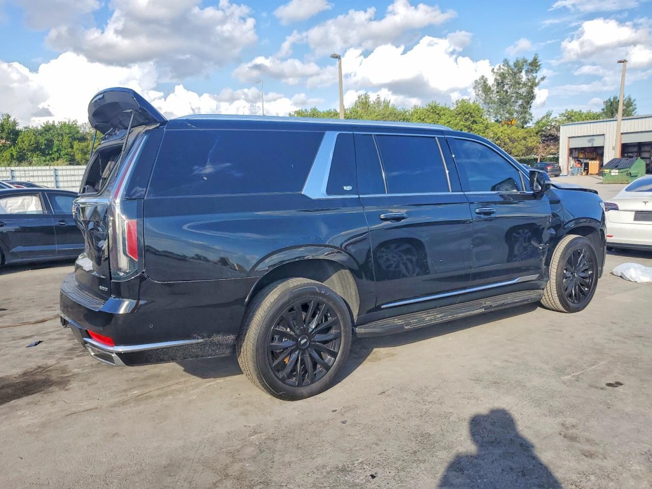 2022 Cadillac Escalade Esv Premium Luxury - Фото 3