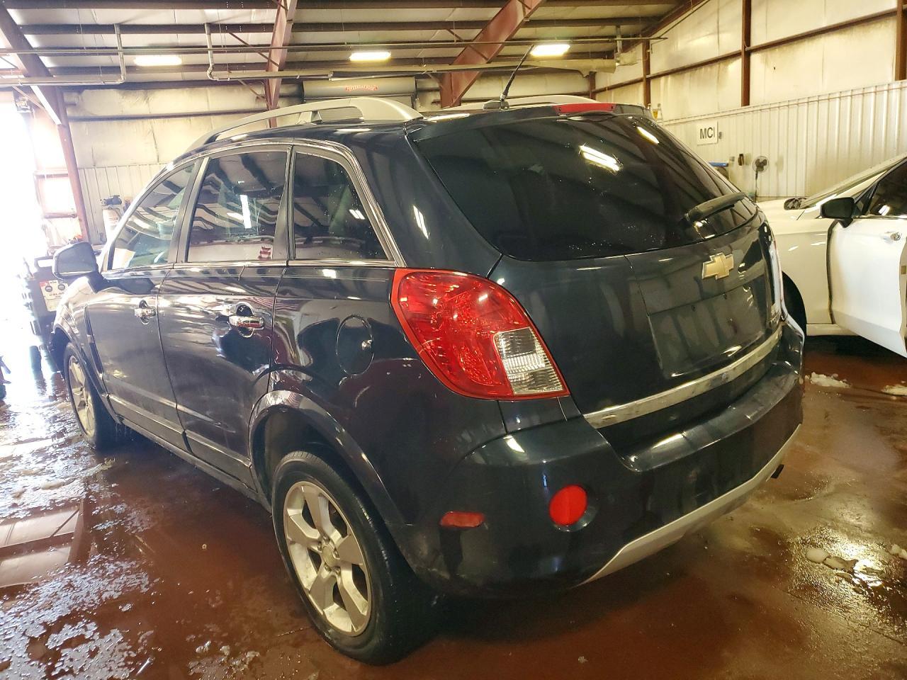 2014 Chevrolet Captiva Ltz - Image 2