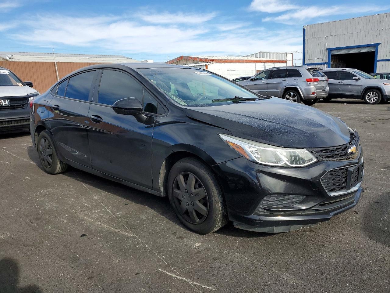 2017 Chevrolet Cruze Ls - Image 4