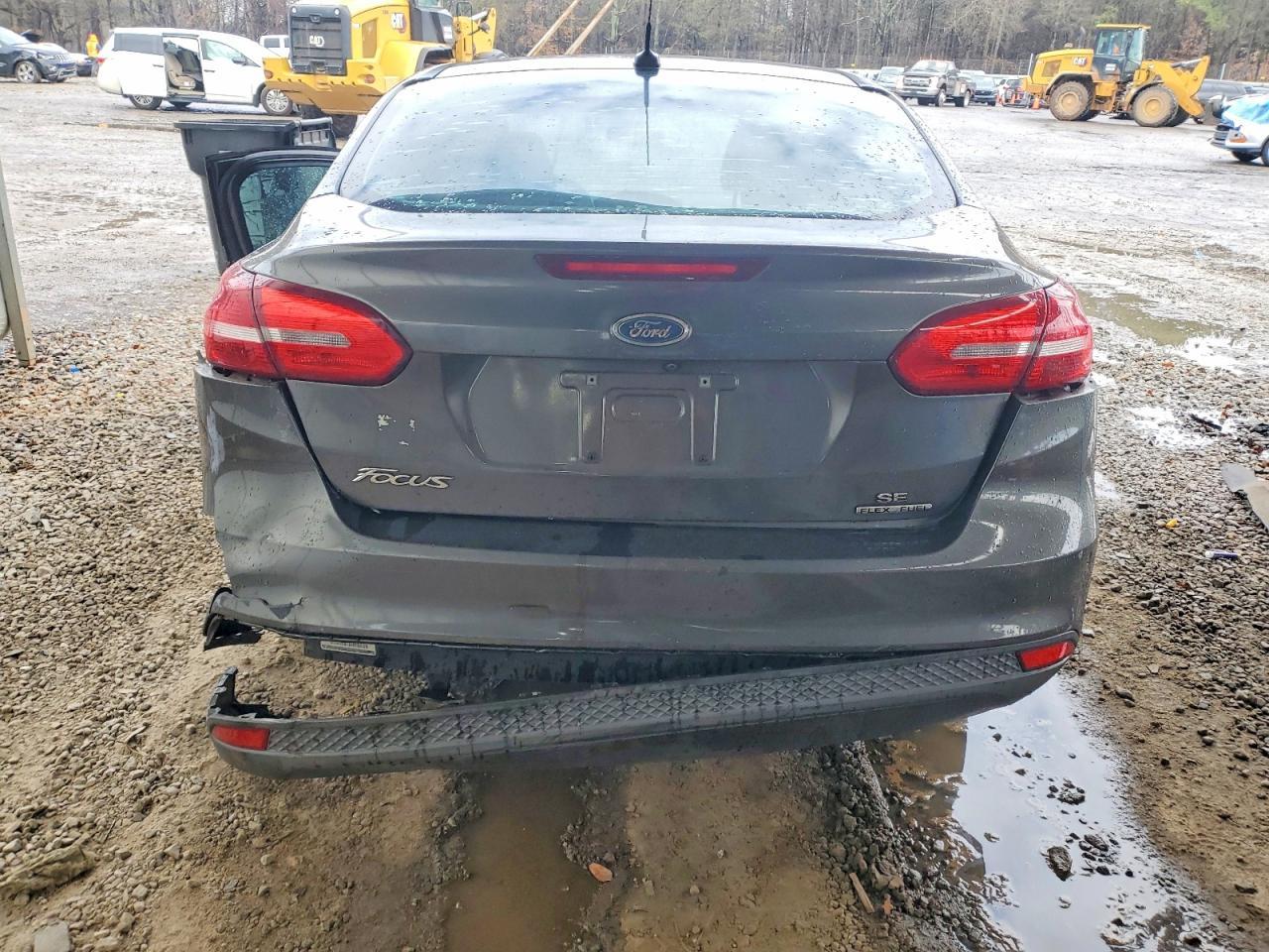 2016 Ford Focus Se - Фото 6