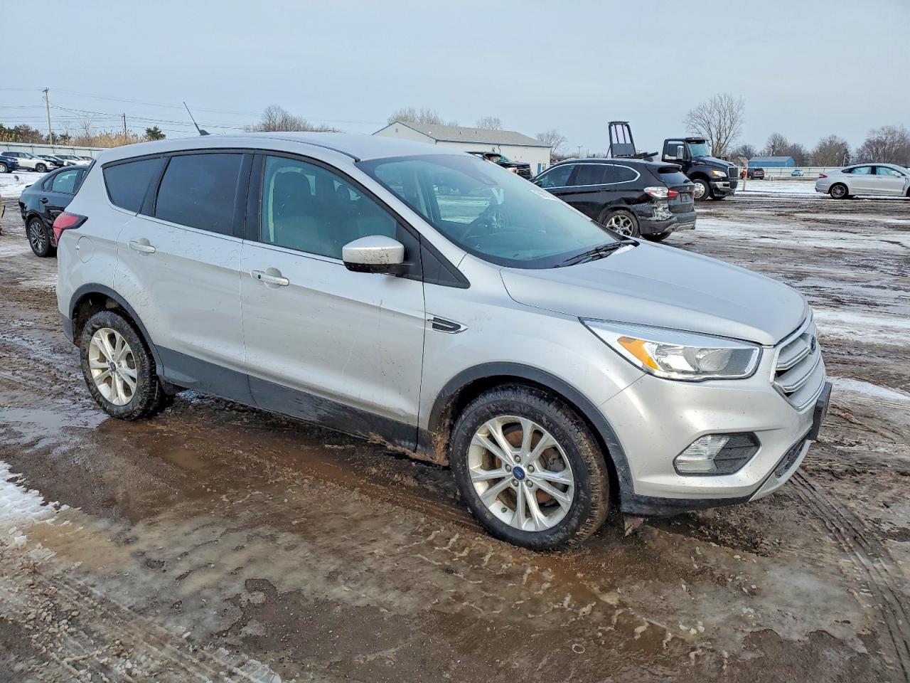 2019 Ford Escape Se - Фото 4