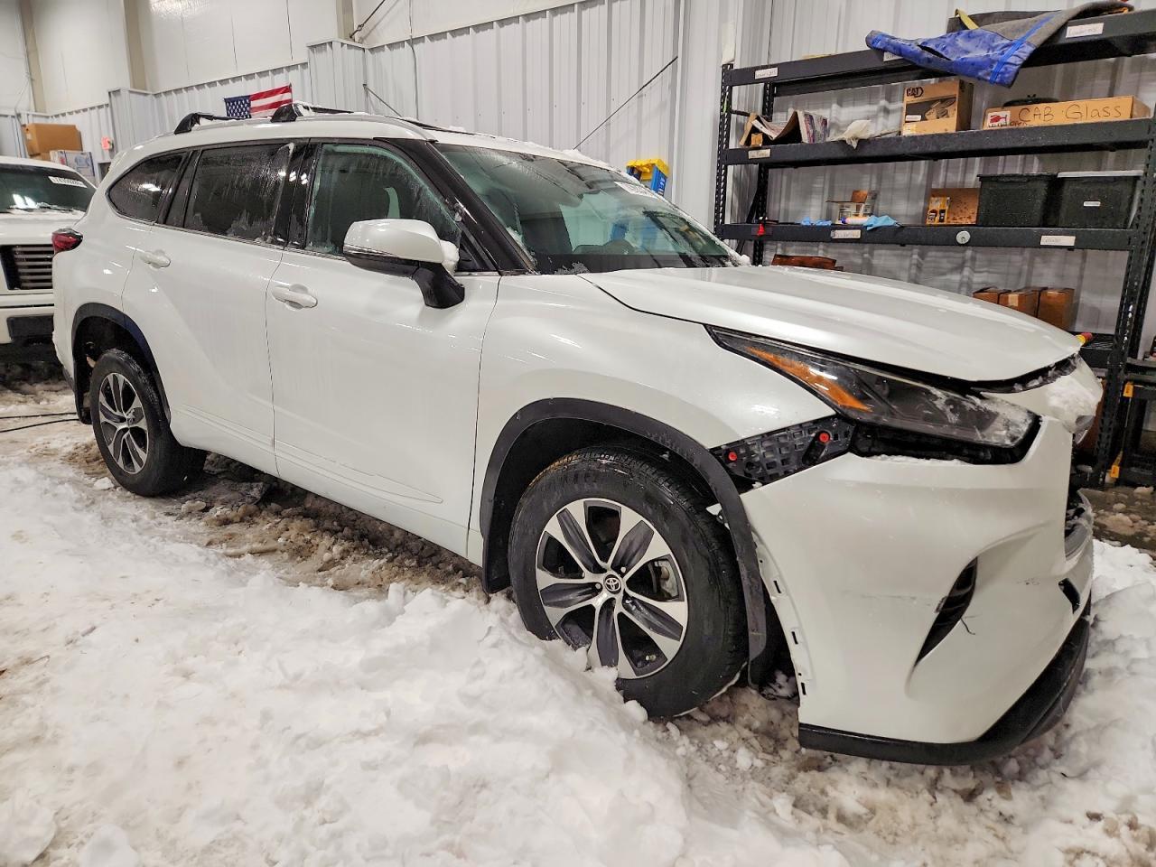 2022 Toyota Highlander Xle - Image 4