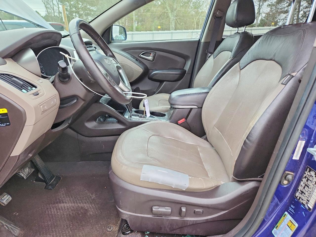 2012 Hyundai Tuscan - Фото 7