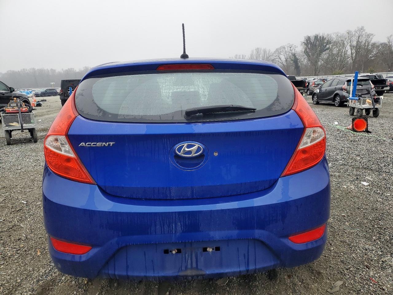 2013 Hyundai Accent Gls - Image 6
