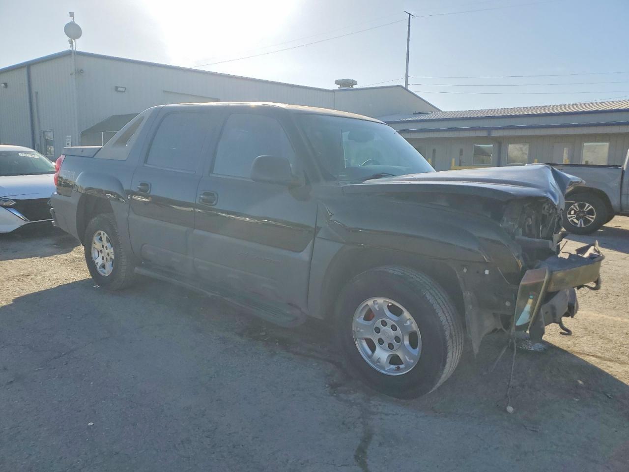 2003 Chevrolet Avalanche C1500 - Image 4
