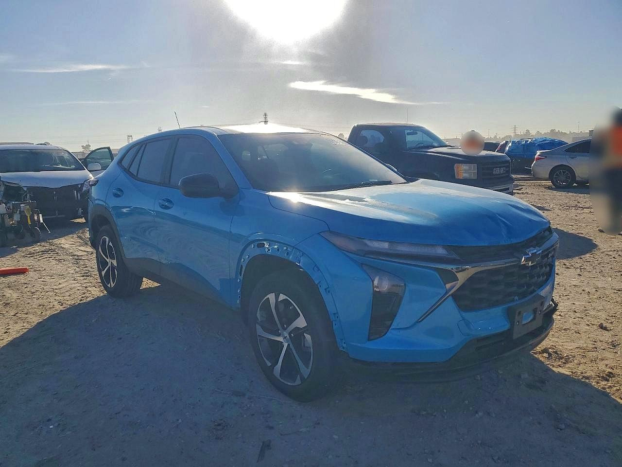 2025 Chevrolet Trax 1Rs - Фото 4