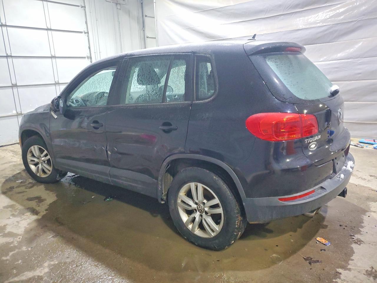 2012 Volkswagen Tiguan S/Se/Sel - Image 2