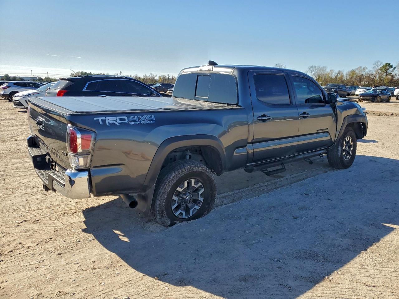 2023 Toyota Tacoma Double Cab - Фото 3