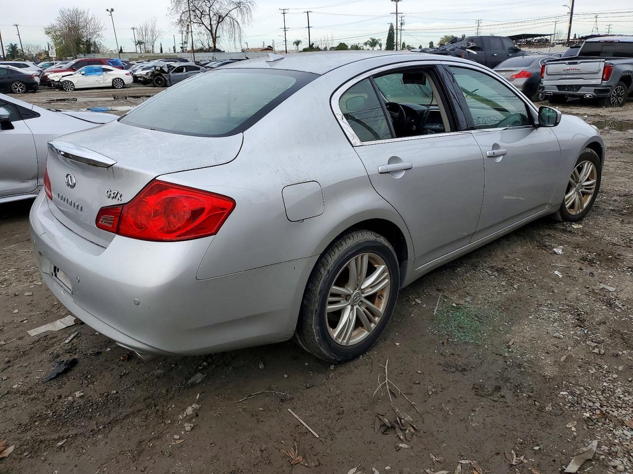 2012 Infiniti G37 - Фото 3