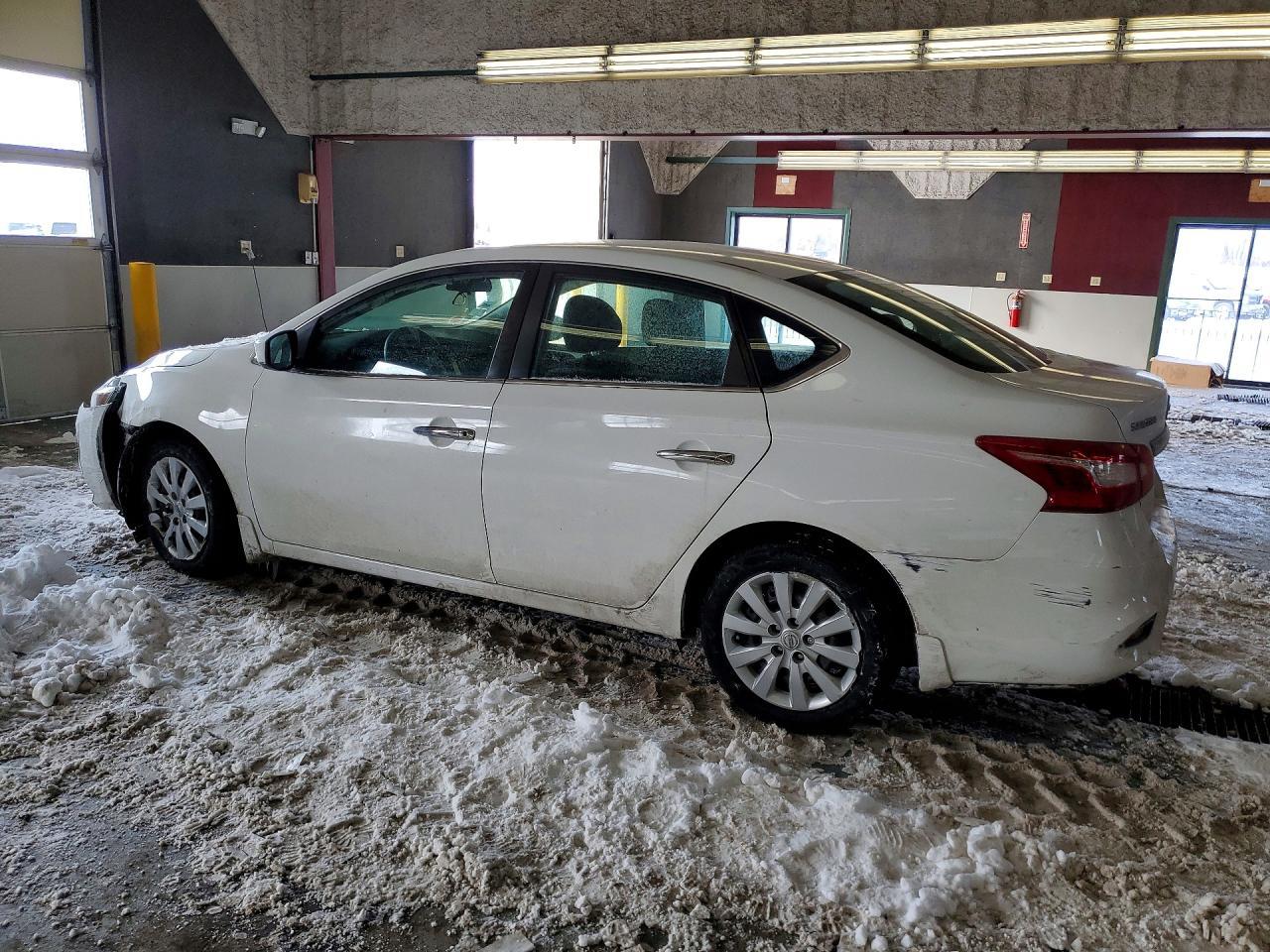 2019 Nissan Sentra S - Фото 2