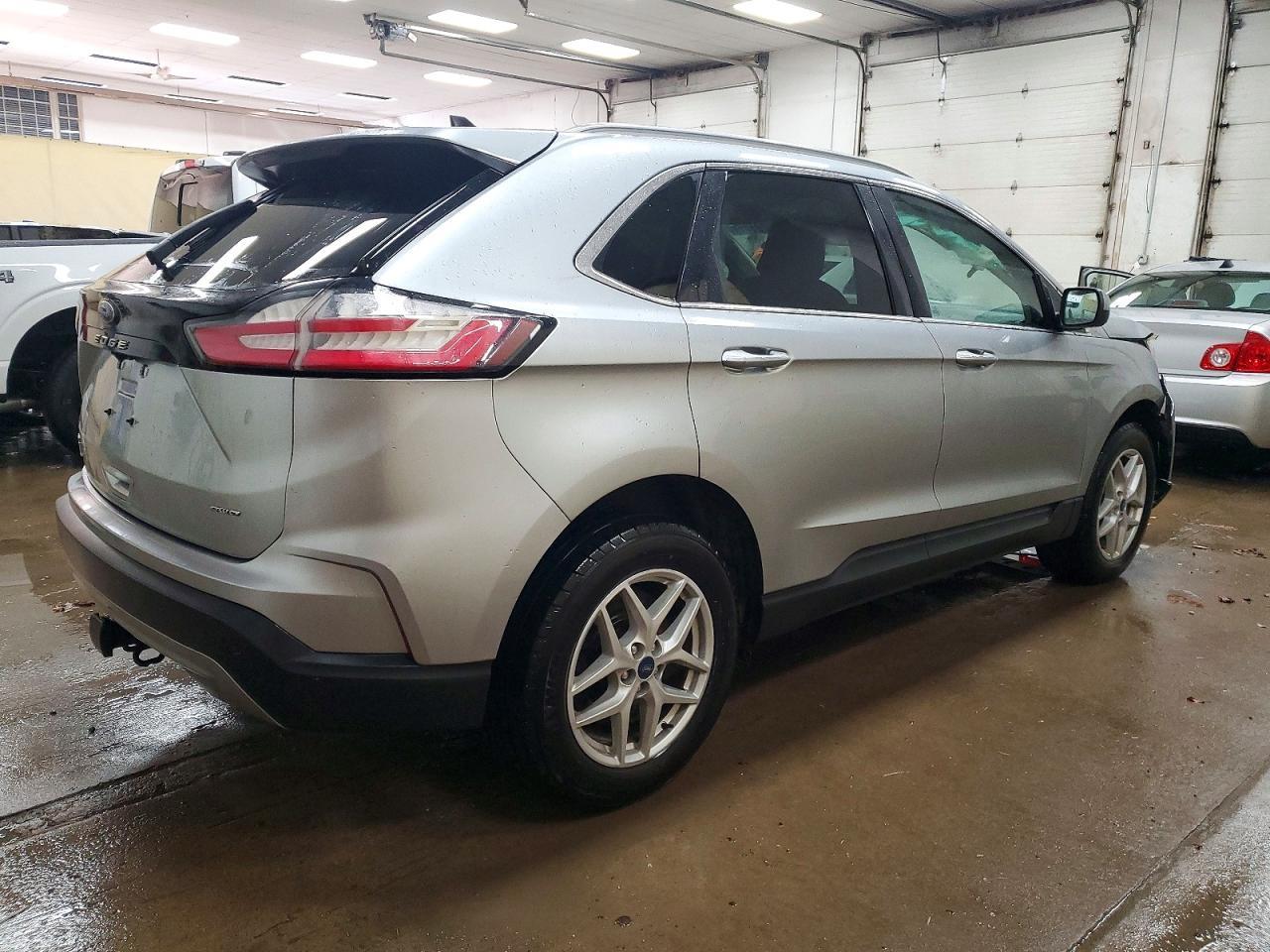 2022 Ford Edge Sel - Image 3
