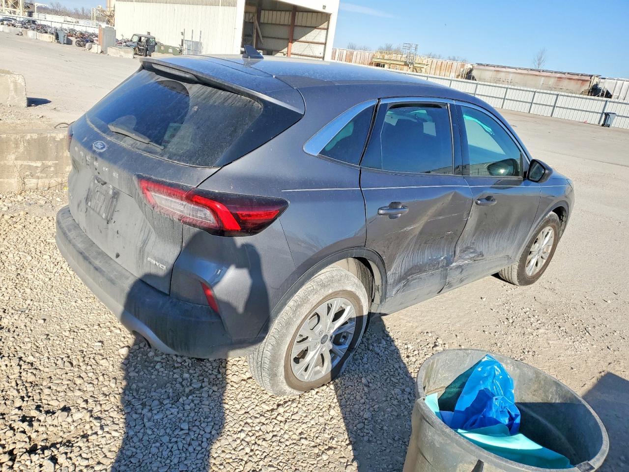 2024 Ford Escape Active - Image 3