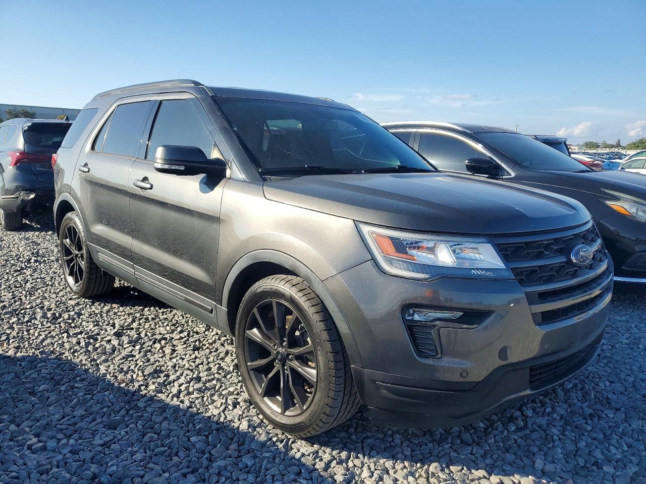 2019 Ford Explorer Xlt - Image 4