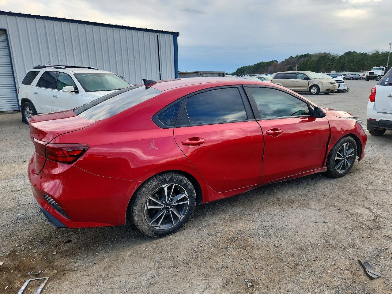 2024 Kia Forte Lx - Фото 3