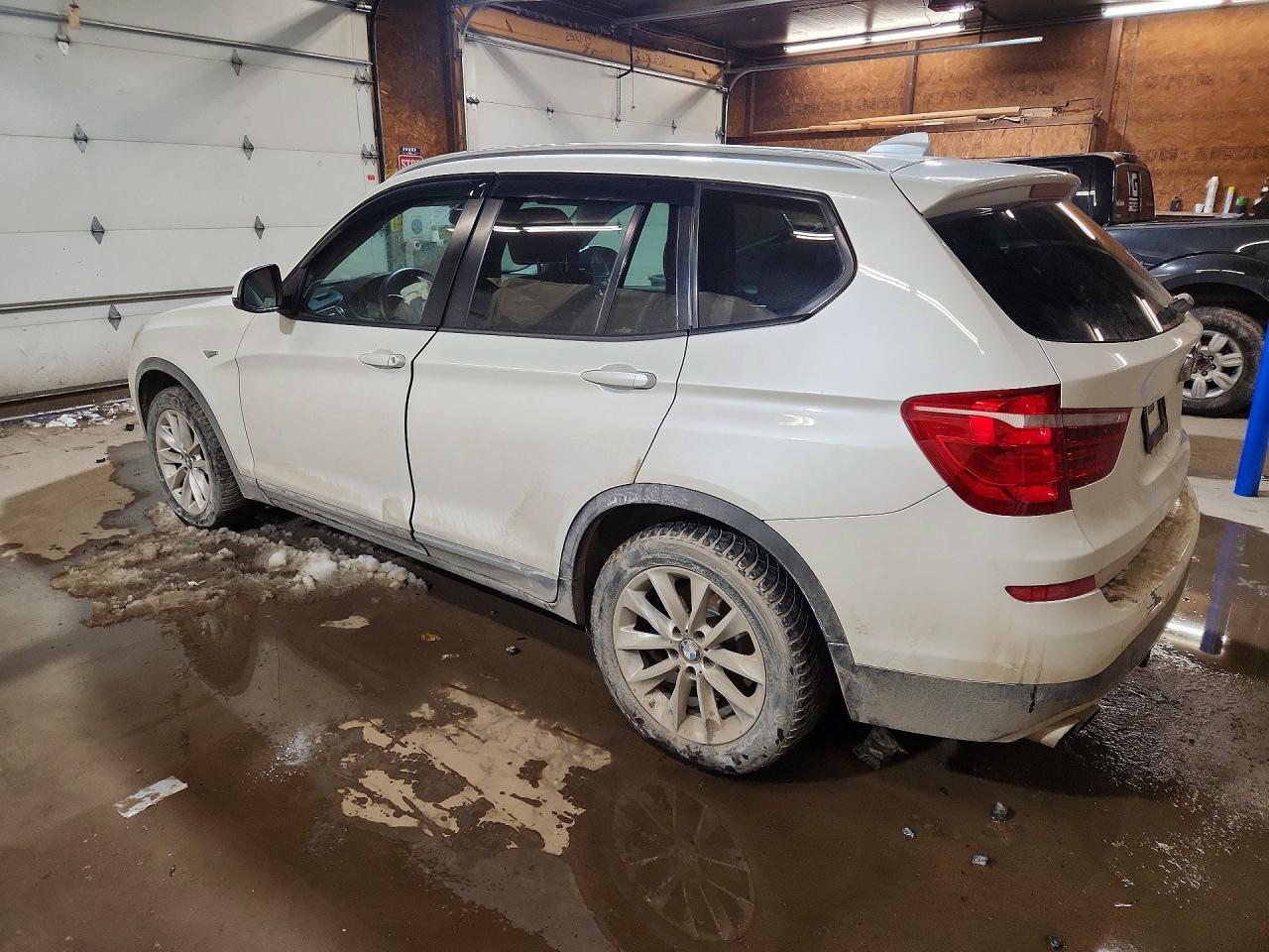 2015 BMW X3 xDrive28I - Фото 2