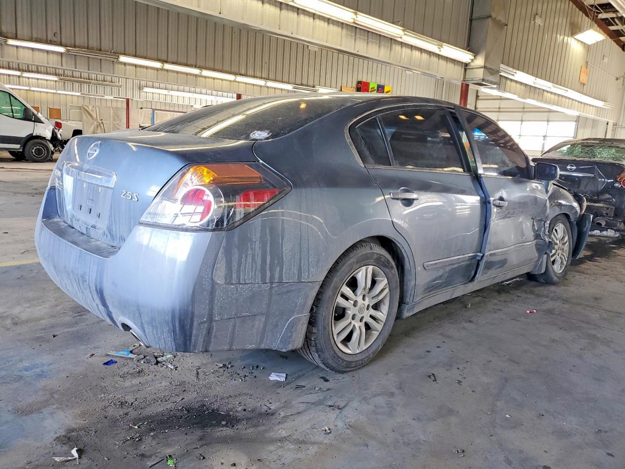 2012 Nissan Altima Base - Фото 3