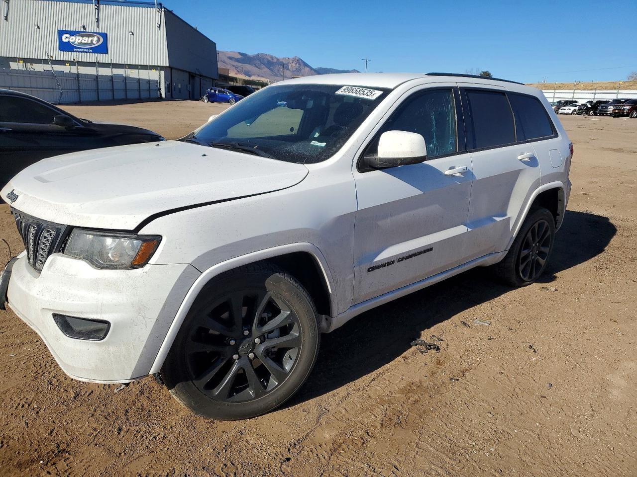 2020 Jeep Grand Cherokee Laredo