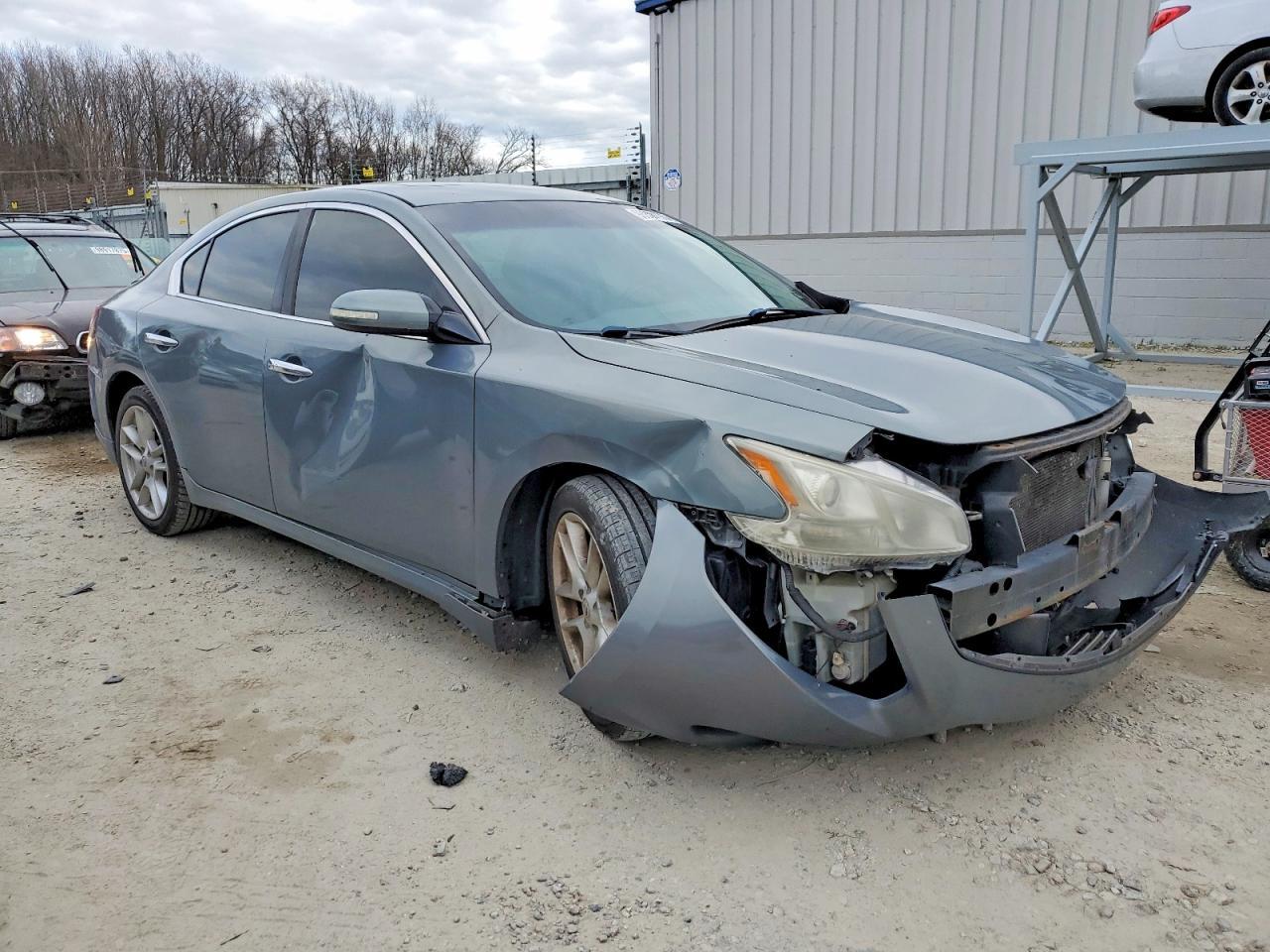 2010 Nissan Maxima S - Фото 4